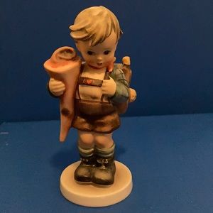 Goebel Hummel “Little Scholar” Figurine